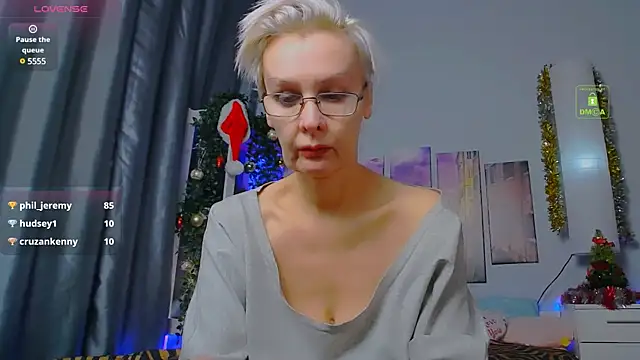 HelgaHimmell online show from 01/11/25, 02:20