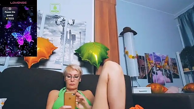 HelgaHimmell online show from 11/06/25, 12:06