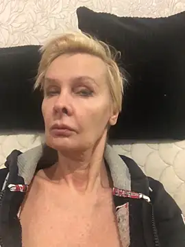 HelgaHimmell online show from 11/18/25, 08:02