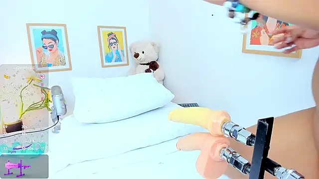 jasminnee  online show from 02/03/26, 01:27