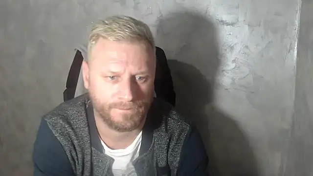 ANGELALEXYNO2024 online show from 12/17/25, 02:45