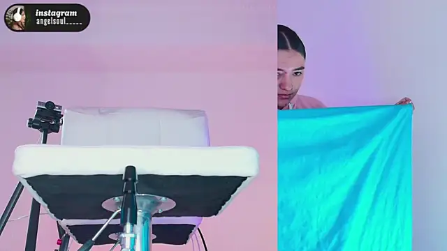 Snapshot of Angelst__ chatting on 11/21/25, 07:51 Angelst online show from 11/21/25, 07:51