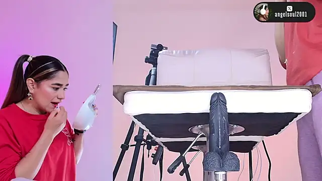 Angelst   online show from 02/09/26, 08:29