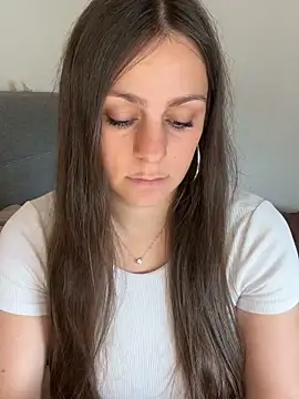 Loella-Rose online show from 09/28/25, 11:48