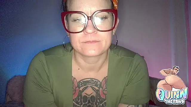 quinnmariexo online show from 11/12/25, 11:14