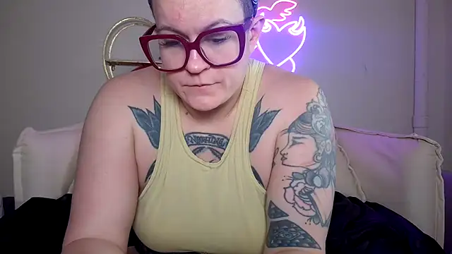 quinnmariexo online show from 02/02/26, 06:28