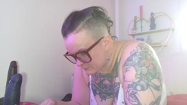 quinnmariexo online show from 03/20/26, 08:35