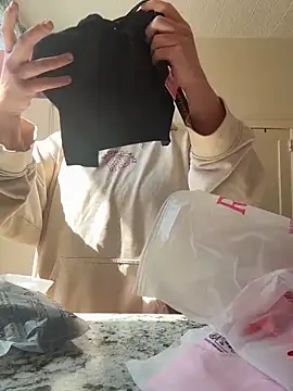 quinnmariexo online show from 04/06/26, 06:20