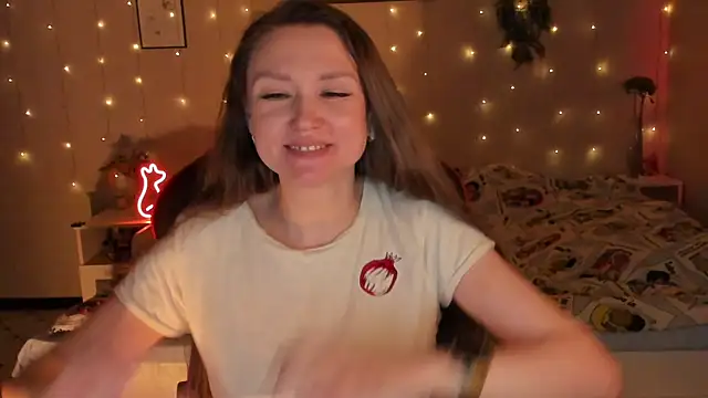 desperatehousewife   online show from 04/14/26, 07:09