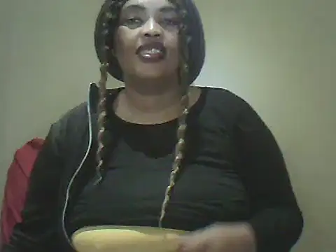 Snapshot of SexxyBoob chatting on 06/18/26, 06:45 SexxyBoob online show from 06/18/26, 06:45
