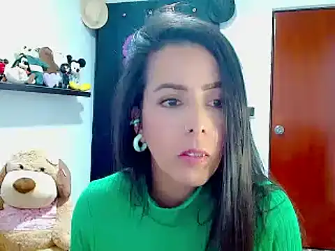 ella peck online show from 12/22/24, 04:17