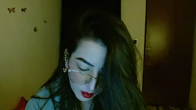 Snapshot of ella_peck chatting on 07/01/26, 03:52 ella peck online show from 07/01/26, 03:52