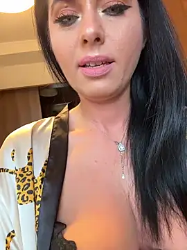 Hotmomcheckk  online show from 05/21/26, 11:17