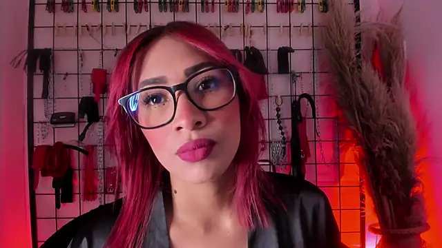 charrlotte quinn online show from 09/18/25, 09:17