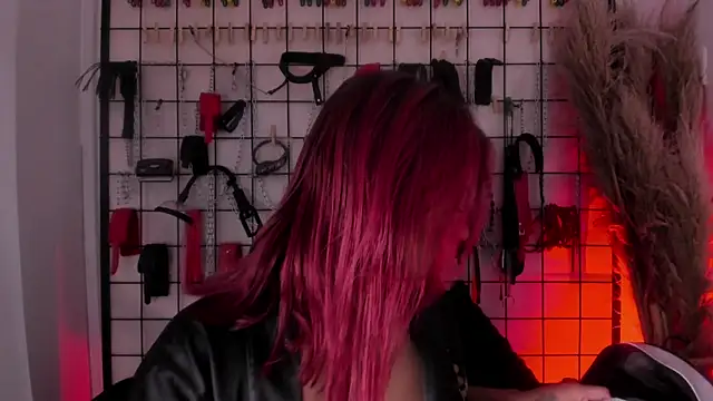 charrlotte quinn online show from 09/19/25, 09:48