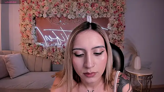 MollySundersX online show from 04/09/26, 04:01