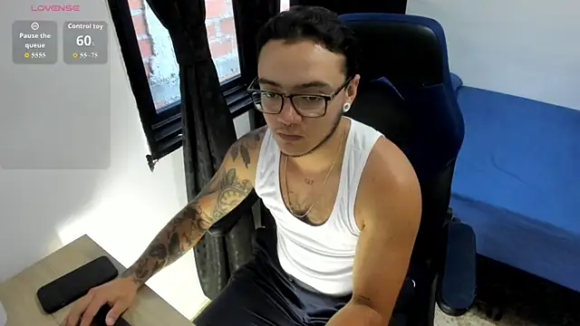 male pussy online show from 06/24/26, 11:04