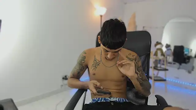 slim master12 online show from 12/18/25, 11:44