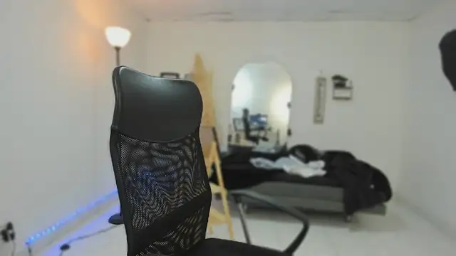 slim master12 online show from 01/18/26, 03:16