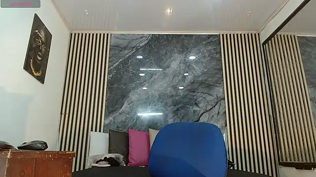 PriscilaRainbow online show from 02/21/25, 06:26