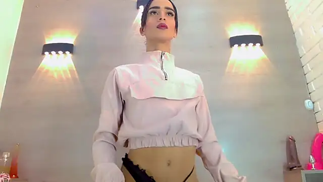 PriscilaRainbow online show from 10/14/25, 04:13