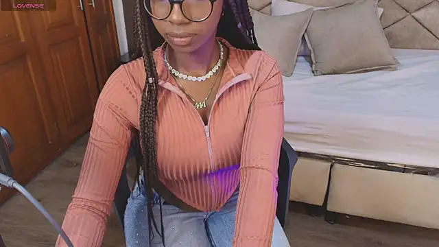 Raquel jones online show from 11/13/25, 12:15