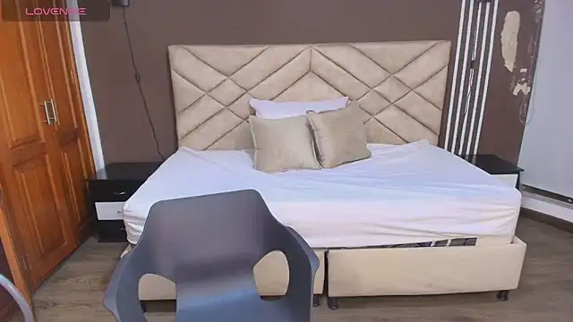 Raquel jones online show from 12/14/25, 11:26