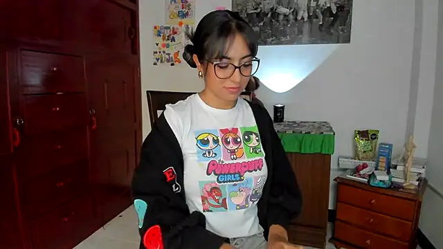 Snapshot of Isabellaa22_1 chatting on 01/03/25, 08:43 Isabellaa22 1 online show from 01/03/25, 08:43