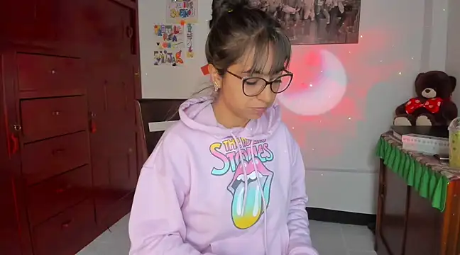 Snapshot of Isabellaa22_1 chatting on 02/07/25, 12:39 Isabellaa22 1 online show from 02/07/25, 12:39