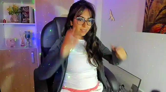 Snapshot of Isabellaa22_1 chatting on 03/06/25, 02:51 Isabellaa22 1 online show from 03/06/25, 02:51