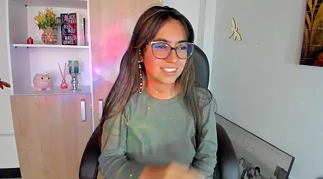 Snapshot of Isabellaa22_1 chatting on 03/12/25, 04:56 Isabellaa22 1 online show from 03/12/25, 04:56