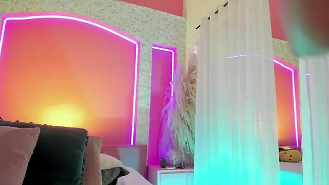 Snapshot of Aurora_aaa chatting on 12/07/24, 09:33 Aurora aaa online show from 12/07/24, 09:33