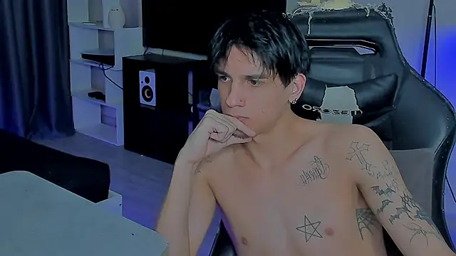 MarkBrowniii online show from 12/20/25, 09:11