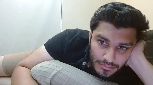 Snapshot of robintoit chatting on 02/14/25, 03:11 robintoit online show from 02/14/25, 03:11