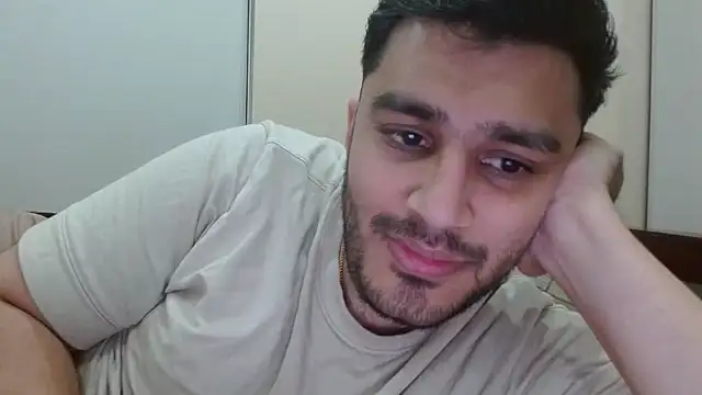 Snapshot of robintoit chatting on 10/09/25, 04:27 robintoit online show from 10/09/25, 04:27