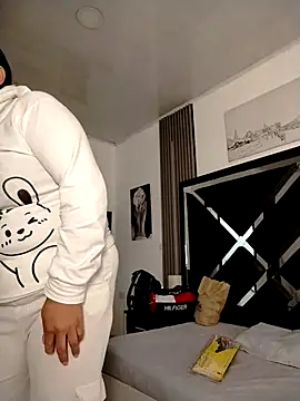 Natasha milf   online show from 04/11/26, 12:31