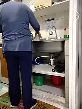 Natasha milf   online show from 04/14/26, 01:00