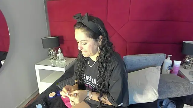 hanny milf online show from 03/11/25, 12:06