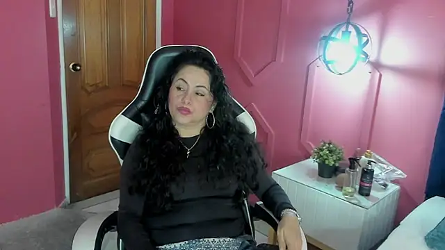 hanny milf online show from 05/31/26, 12:23