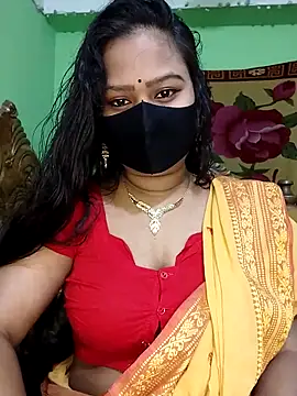 Idhika Paul online show from 03/04/25, 07:32