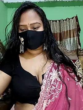 Idhika Paul online show from 03/18/25, 08:04