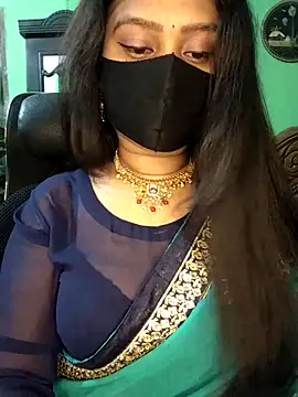 Idhika Paul online show from 04/15/26, 03:30