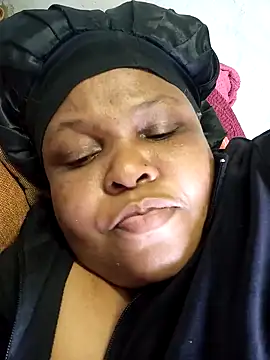 Snapshot of HOTSUGARX5 chatting on 01/08/25, 12:26 HOTSUGARX5 online show from 01/08/25, 12:26