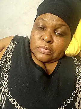 Snapshot of HOTSUGARX5 chatting on 03/12/25, 04:24 HOTSUGARX5 online show from 03/12/25, 04:24