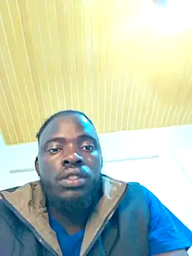 MaskedGQ online show from 10/04/25, 09:13