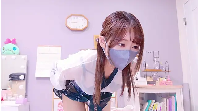 Yui-Ch online show from 02/17/25, 11:44