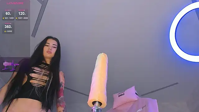 Snapshot of maakimo chatting on 01/23/25, 03:26 maakimo online show from 01/23/25, 03:26