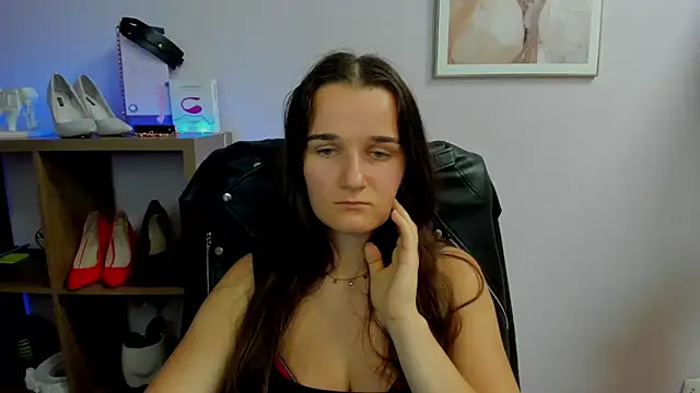 Snapshot of KateDelight chatting on 09/28/25, 06:57 KateDelight online show from 09/28/25, 06:57