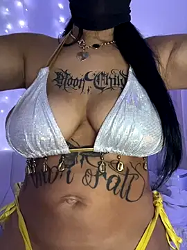 kamila french online show from 12/03/25, 10:08