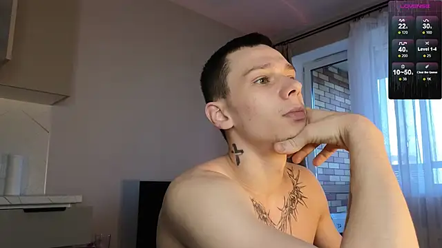 Snapshot of R1mmo__ chatting on 10/07/25, 05:59 R1mmo online show from 10/07/25, 05:59